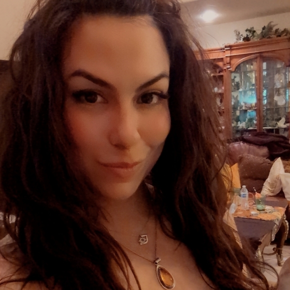 Questions/Comments Here💗 - Picture 1 of 2